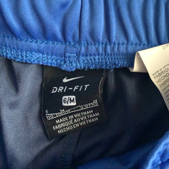 New Nike - Picture 2 of 4